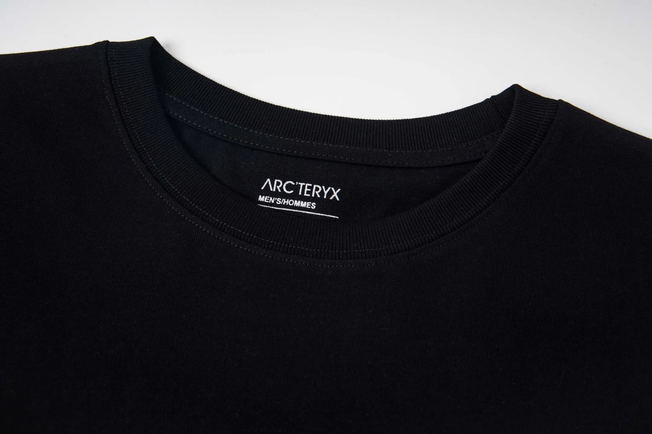 ARC'TERYX 25 Same Style ： ：White Black SIZE：XS-L